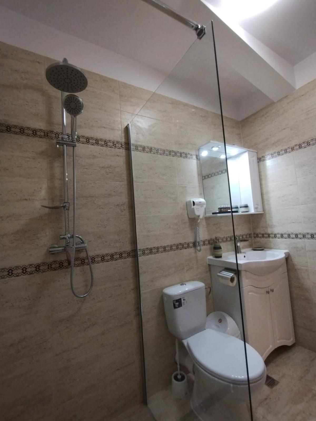 La Amy Apartment Pangarati Exterior photo